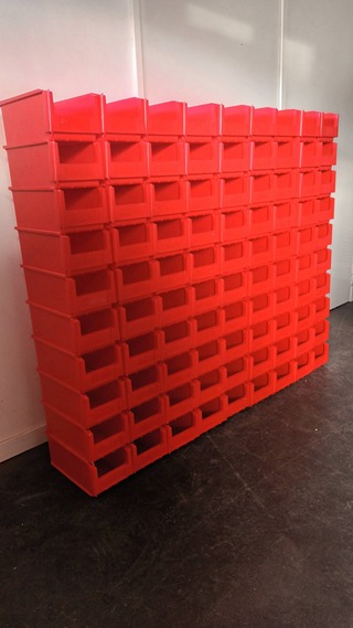 Ca. 90x Magazijnbak met grijp opening, Engels, Transporter, Rood